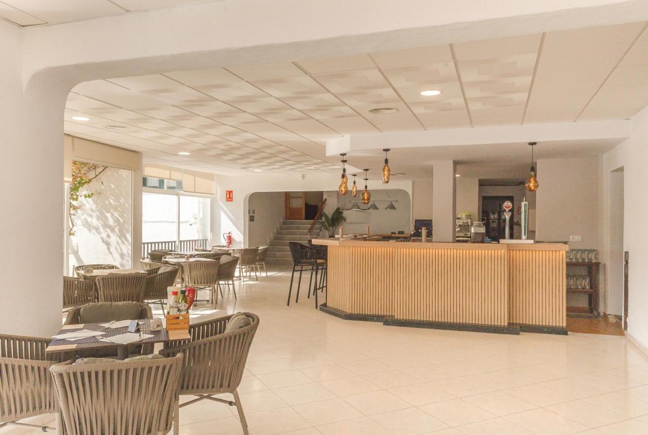 Fergus Club Carema Splash Playas De Fornells Buitenkant foto